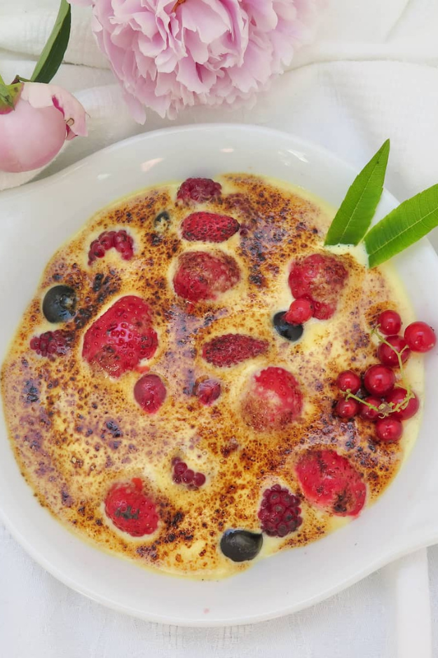40 Berry Dessert Recipes That Melt in Your Mouth and Leave You Wanting Another Bite 40 Berry Dessert Recipes That Melt in Your Mouth and Leave You Wanting Another Bite