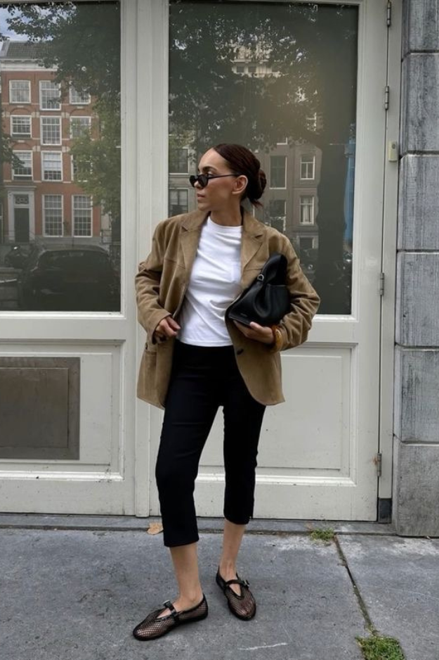19 Capri Outfits That Actually Feel Stylish Again (Not Stuck in the Past)