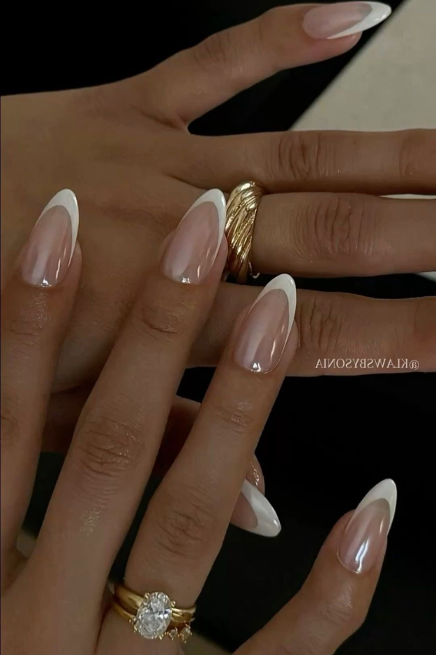 17 Classy Engagement Nails That Feel Elegant, Timeless, and Just a Little Bit Special