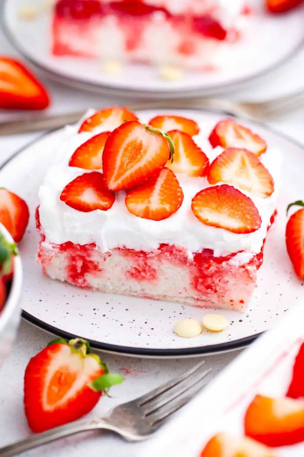 26 Strawberry Desserts That Are Almost Too Pretty to Eat (Almost)