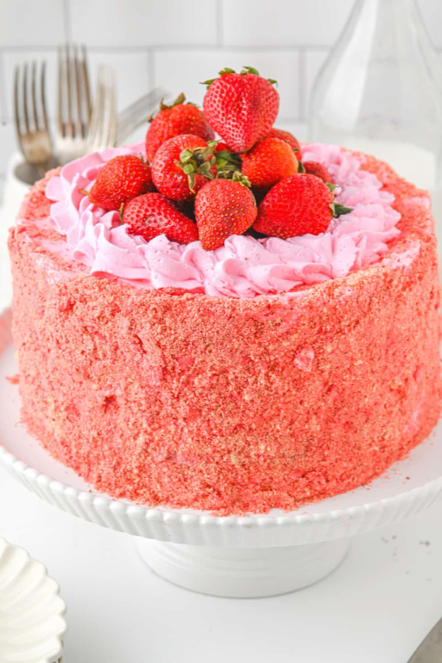 26 Strawberry Desserts That Are Almost Too Pretty to Eat (Almost)
