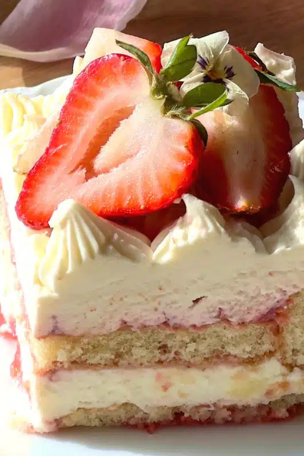 26 Strawberry Desserts That Are Almost Too Pretty to Eat (Almost)