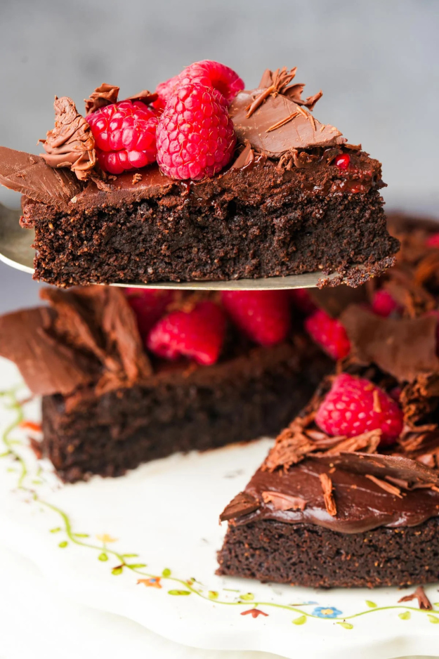 30 Rich & Utterly Irresistible Chocolate Desserts That Instantly Fix a Bad Day Fast