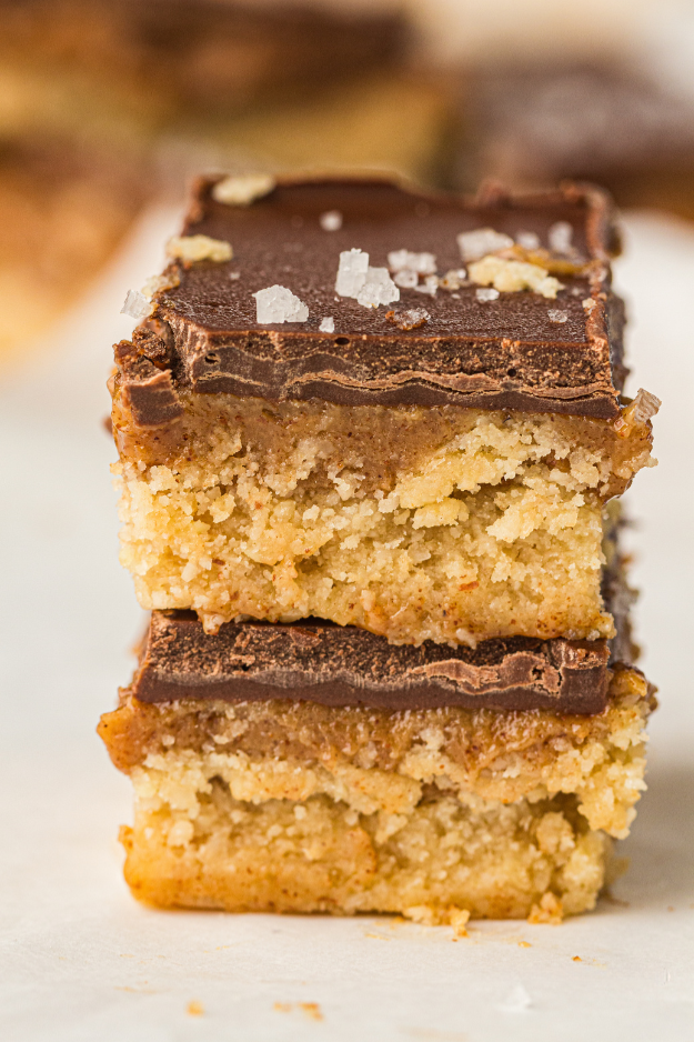 30 Rich & Utterly Irresistible Chocolate Desserts That Instantly Fix a Bad Day Fast