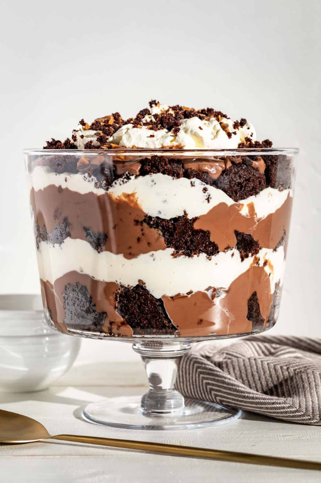 30 Rich & Utterly Irresistible Chocolate Desserts That Instantly Fix a Bad Day Fast