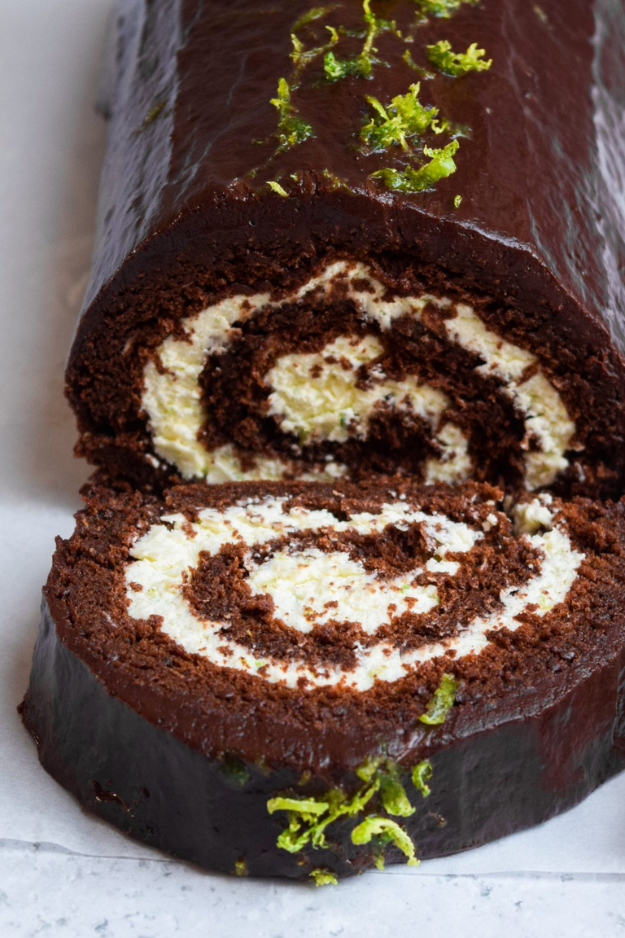 30 Rich & Utterly Irresistible Chocolate Desserts That Instantly Fix a Bad Day Fast
