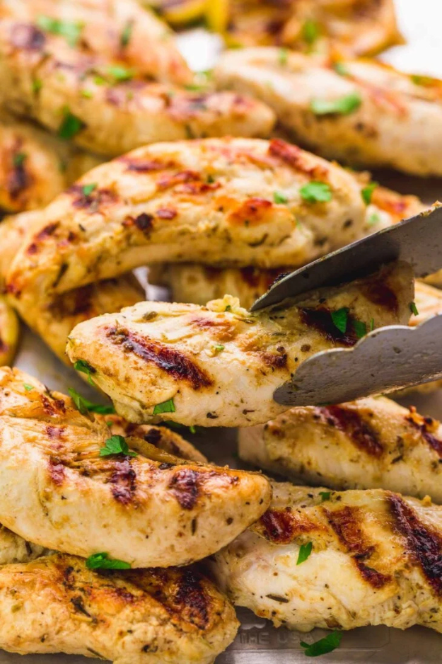 27 Summer Dinner Ideas You Make When It’s Too Hot to Cook Anything Heavy 27 Summer Dinner Ideas You Make When It’s Too Hot to Cook Anything Heavy