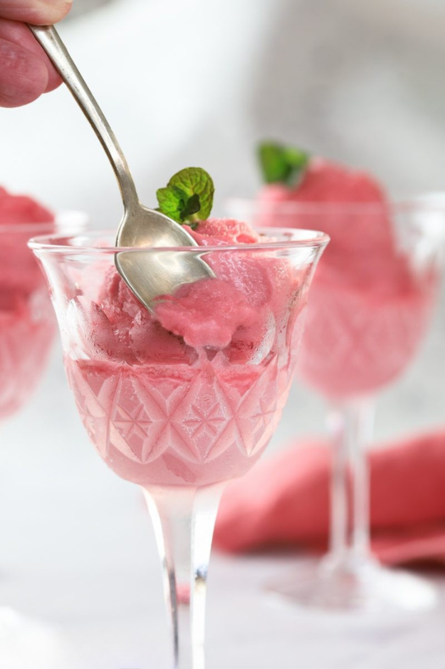 18 No Bake Summer Desserts for When It’s Too Hot to Even Think About Turning on the Oven 18 No Bake Summer Desserts for When It’s Too Hot to Even Think About Turning on the Oven