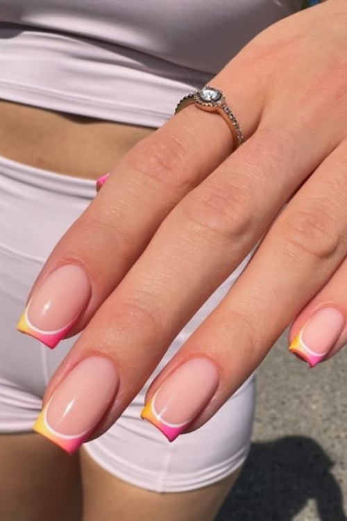 30 Simple Summer Nails That Make Your Hands Look Instantly Ready for Vacation