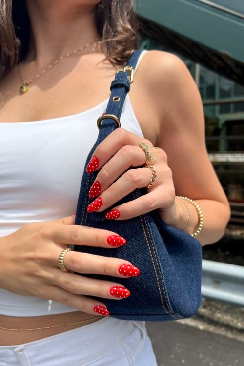 30 Simple Summer Nails That Make Your Hands Look Instantly Ready for Vacation