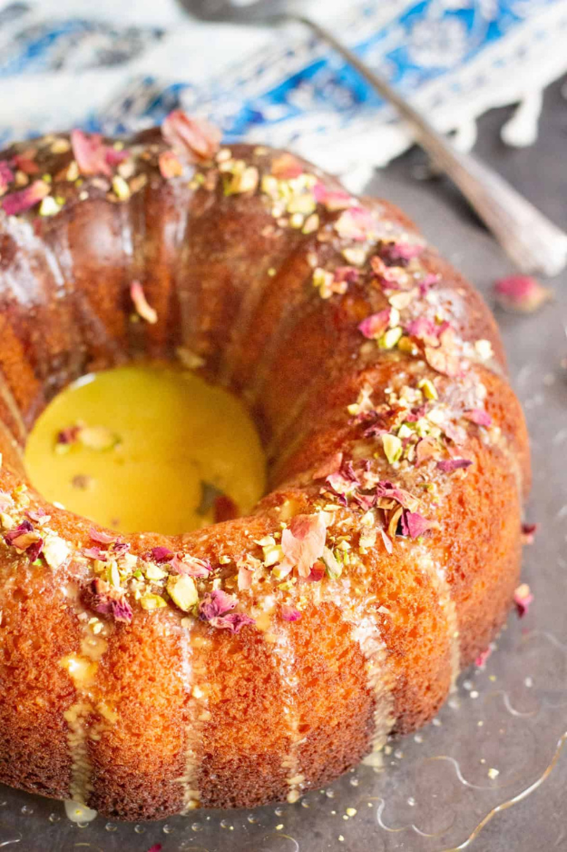 20 Mini Cake Recipes That Are Almost Too Cute to Eat (But Way Too Delicious to Resist) 20 Mini Cake Recipes That Are Almost Too Cute to Eat (But Way Too Delicious to Resist)