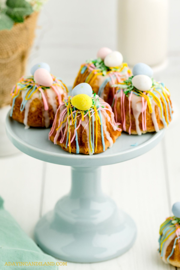 20 Mini Cake Recipes That Are Almost Too Cute to Eat (But Way Too Delicious to Resist) 20 Mini Cake Recipes That Are Almost Too Cute to Eat (But Way Too Delicious to Resist)
