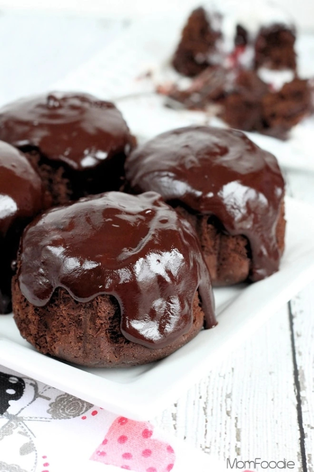 20 Mini Cake Recipes That Are Almost Too Cute to Eat (But Way Too Delicious to Resist) 20 Mini Cake Recipes That Are Almost Too Cute to Eat (But Way Too Delicious to Resist)
