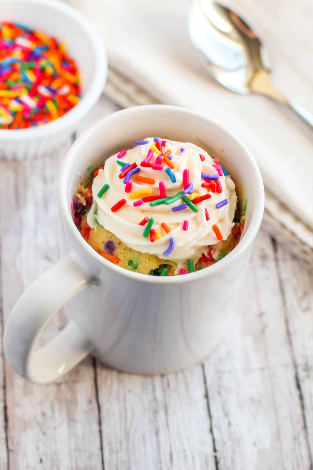 15 Easy Mug Recipes for When You Need Dessert in Under 5 Minutes 15 Easy Mug Recipes for When You Need Dessert in Under 5 Minutes