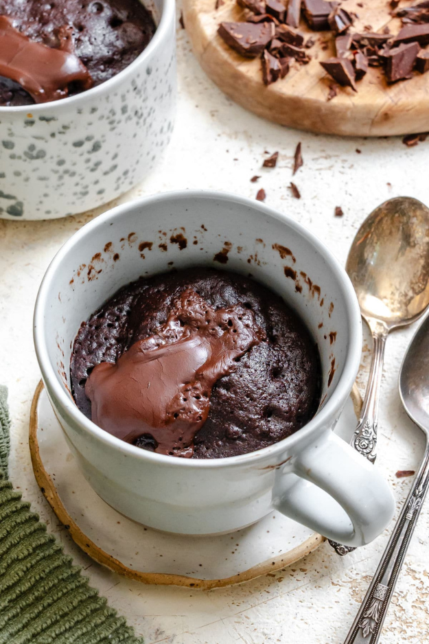 15 Easy Mug Recipes for When You Need Dessert in Under 5 Minutes 15 Easy Mug Recipes for When You Need Dessert in Under 5 Minutes