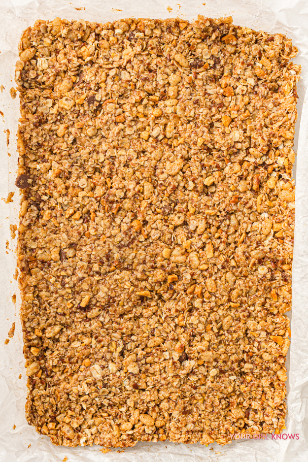 These Homemade Granola Bars Make Store-Bought Ones Look Sad These Homemade Granola Bars Make Store-Bought Ones Look Sad