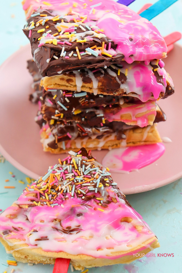 Easy Waffle Pops That Are Almost Too Cute to Eat Easy Waffle Pops That Are Almost Too Cute to Eat