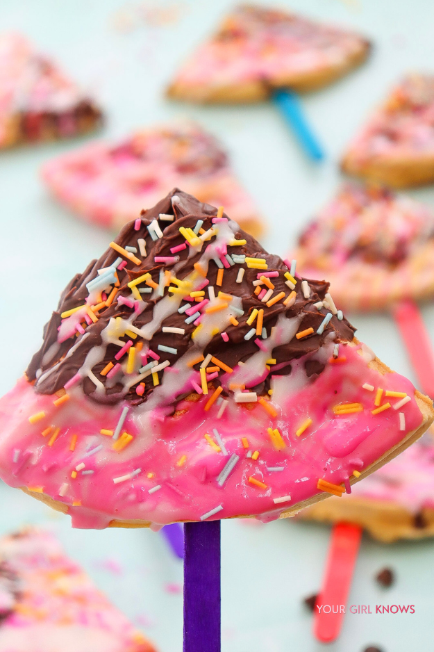 Easy Waffle Pops That Are Almost Too Cute to Eat Easy Waffle Pops That Are Almost Too Cute to Eat