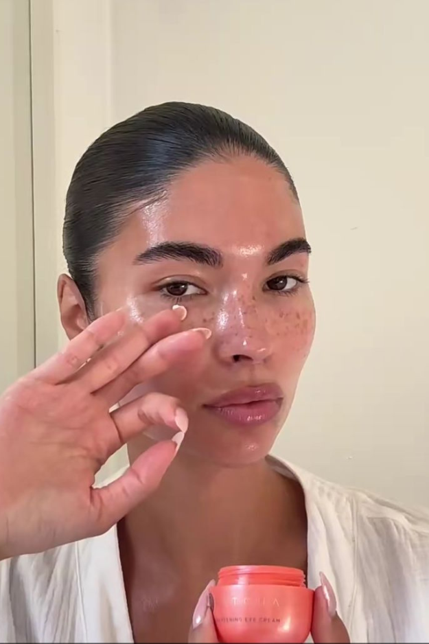 14 Overnight Beauty Tips to Wake Up Pretty (While You Sleep)