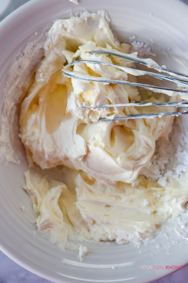 Easy Homemade Cinnamon Rolls That Taste Better Than a Bakery
