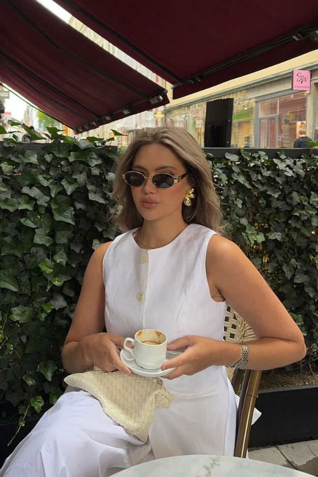 13 Subtle Things Only Rich Women Wear (That You Might Miss)
