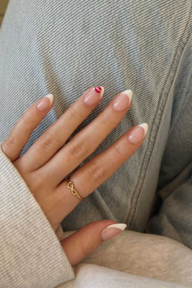 24 Dreamy Short Almond Nails That Feel Soft and Luxurious 24 Dreamy Short Almond Nails That Feel Soft and Luxurious
