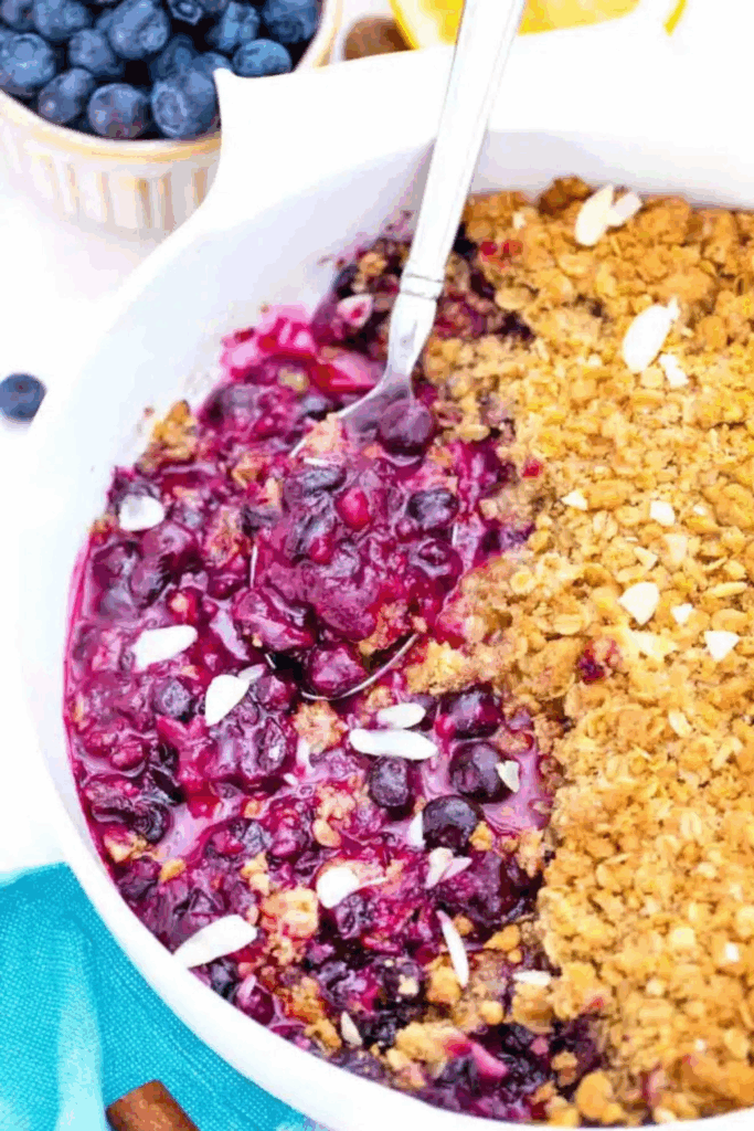 28 Easy Blueberry Recipes Everyone’s Baking, Blending, and Obsessing Over 28 Easy Blueberry Recipes Everyone’s Baking, Blending, and Obsessing Over