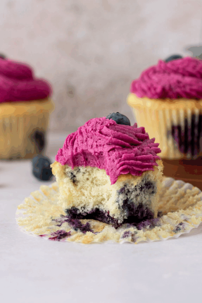 28 Easy Blueberry Recipes Everyone’s Baking, Blending, and Obsessing Over 28 Easy Blueberry Recipes Everyone’s Baking, Blending, and Obsessing Over