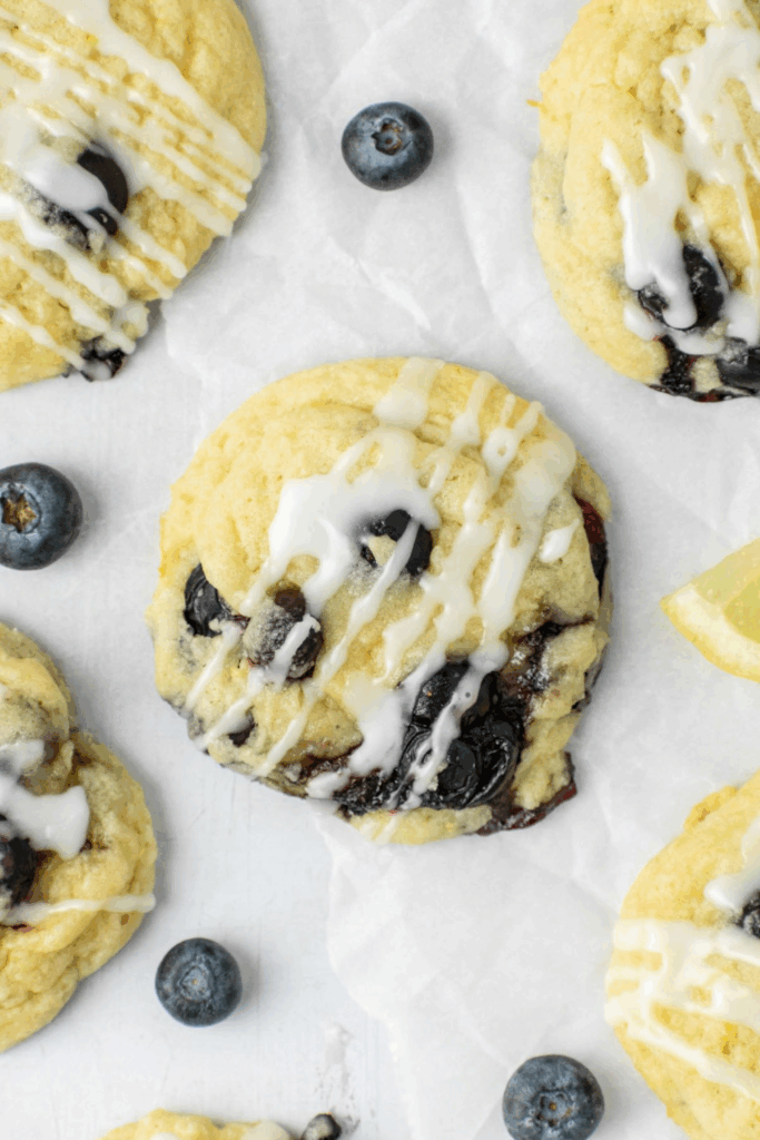28 Easy Blueberry Recipes Everyone’s Baking, Blending, and Obsessing Over 28 Easy Blueberry Recipes Everyone’s Baking, Blending, and Obsessing Over