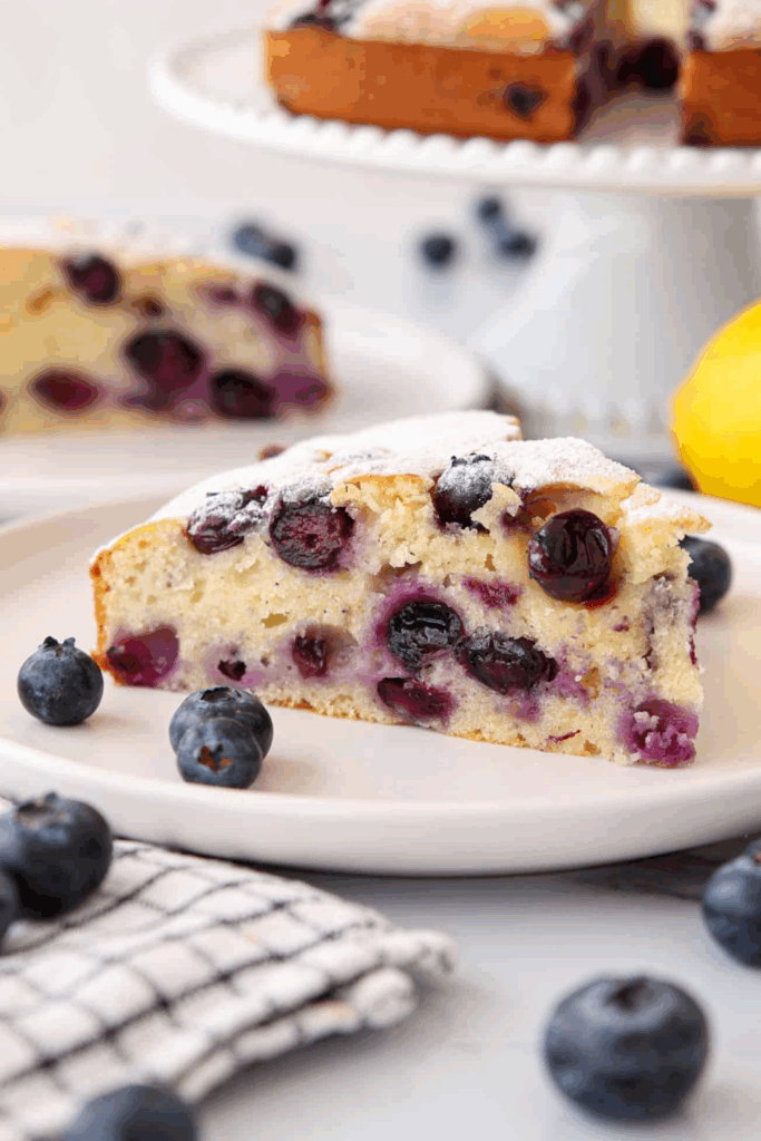 28 Easy Blueberry Recipes Everyone’s Baking, Blending, and Obsessing Over 28 Easy Blueberry Recipes Everyone’s Baking, Blending, and Obsessing Over