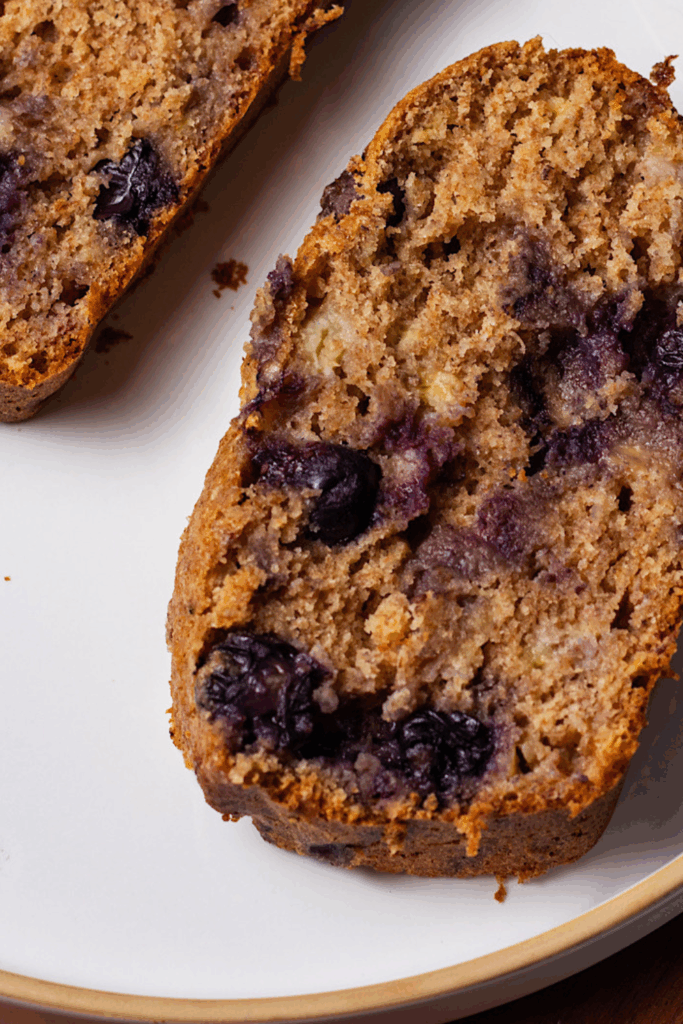 28 Easy Blueberry Recipes Everyone’s Baking, Blending, and Obsessing Over 28 Easy Blueberry Recipes Everyone’s Baking, Blending, and Obsessing Over