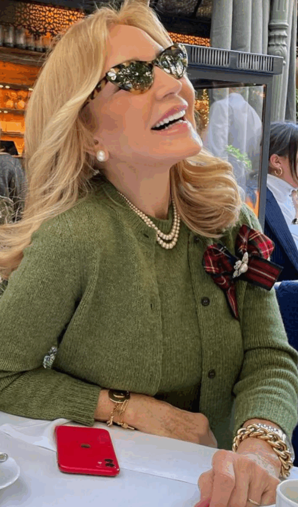How to Dress Old Money After 50 Without Trying Too Hard How to Dress Old Money After 50 Without Trying Too Hard
