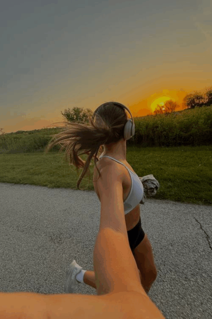 26 Hot Girl Habits That Make You Glow From the Inside Out 26 Hot Girl Habits That Make You Glow From the Inside Out