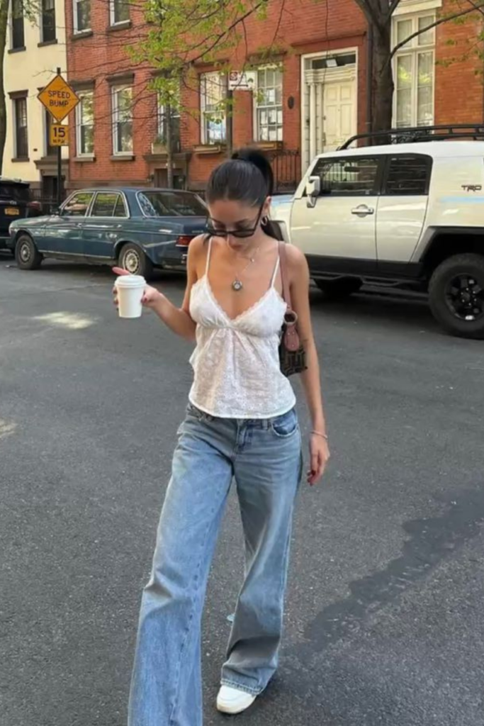 How to Dress If You Have a Short Torso (Without Looking Boxy or Cut-Off) How to Dress If You Have a Short Torso (Without Looking Boxy or Cut-Off)