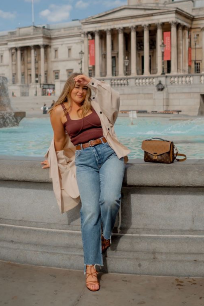 16 Style Secrets Every Short and Curvy Girl Needs to Know to Look 10x More Confident 16 Style Secrets Every Short and Curvy Girl Needs to Know to Look 10x More Confident