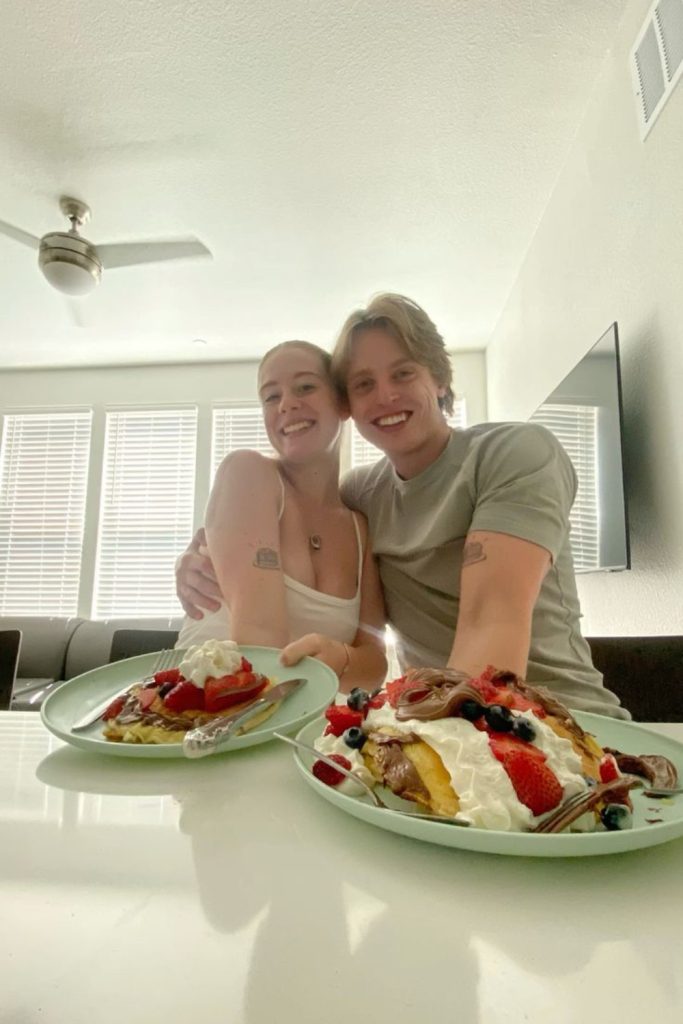 14 Romantic Low Cost Activities for Couples To Fall In Love Without Falling Broke 14 Romantic Low Cost Activities for Couples To Fall In Love Without Falling Broke