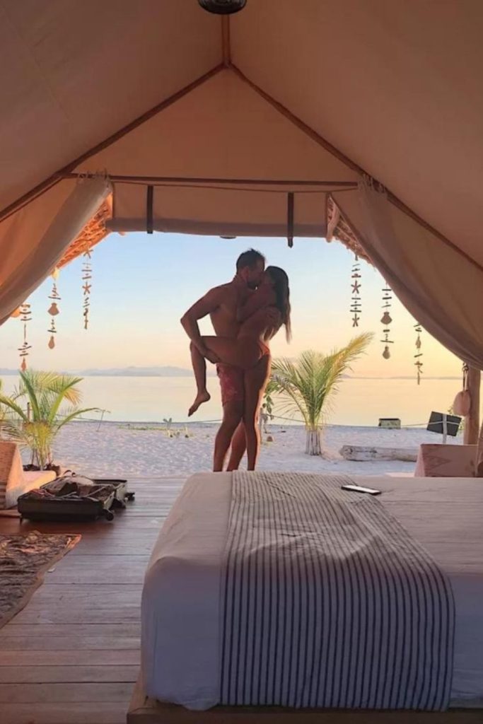 14 Romantic Low Cost Activities for Couples To Fall In Love Without Falling Broke 14 Romantic Low Cost Activities for Couples To Fall In Love Without Falling Broke