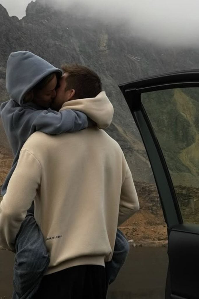50 Fall Date Ideas That’ll Make You Hope It Never Stops Getting Cold 50 Fall Date Ideas That’ll Make You Hope It Never Stops Getting Cold
