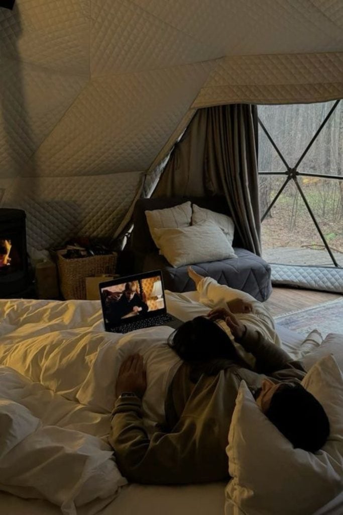 50 Fall Date Ideas That’ll Make You Hope It Never Stops Getting Cold 50 Fall Date Ideas That’ll Make You Hope It Never Stops Getting Cold