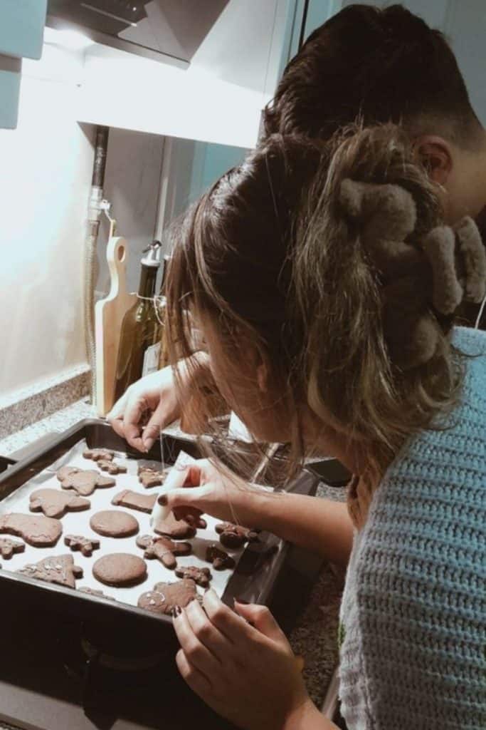 50 Fall Date Ideas That’ll Make You Hope It Never Stops Getting Cold 50 Fall Date Ideas That’ll Make You Hope It Never Stops Getting Cold