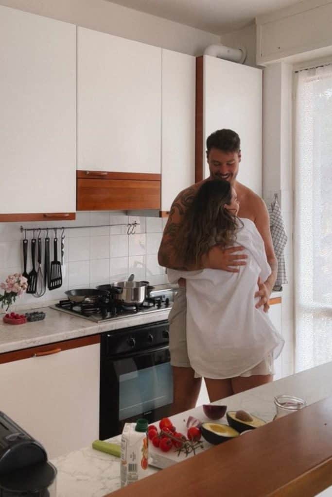 50 Cute Date Ideas for 9-5 Couples Who Are Booked, Busy But Still Obsessed with Each Other 50 Cute Date Ideas for 9-5 Couples Who Are Booked, Busy But Still Obsessed with Each Other