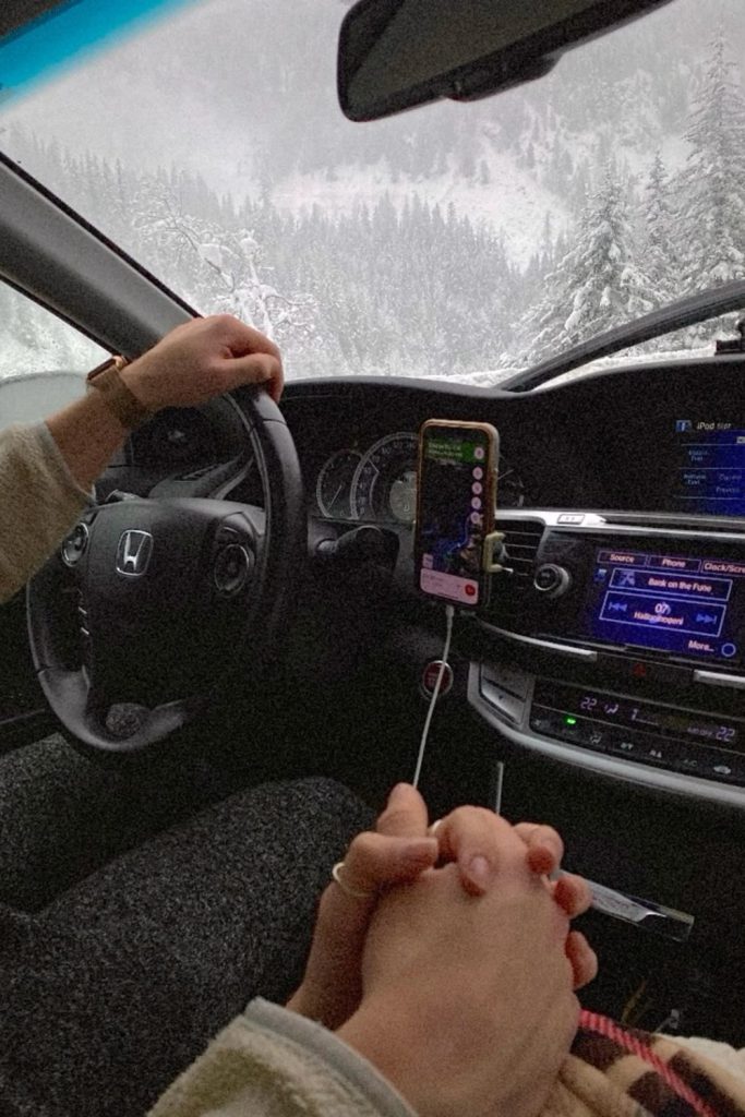 The 21 Snow Date Ideas Every Couple Needs on Their Winter Bucket List The 21 Snow Date Ideas Every Couple Needs on Their Winter Bucket List
