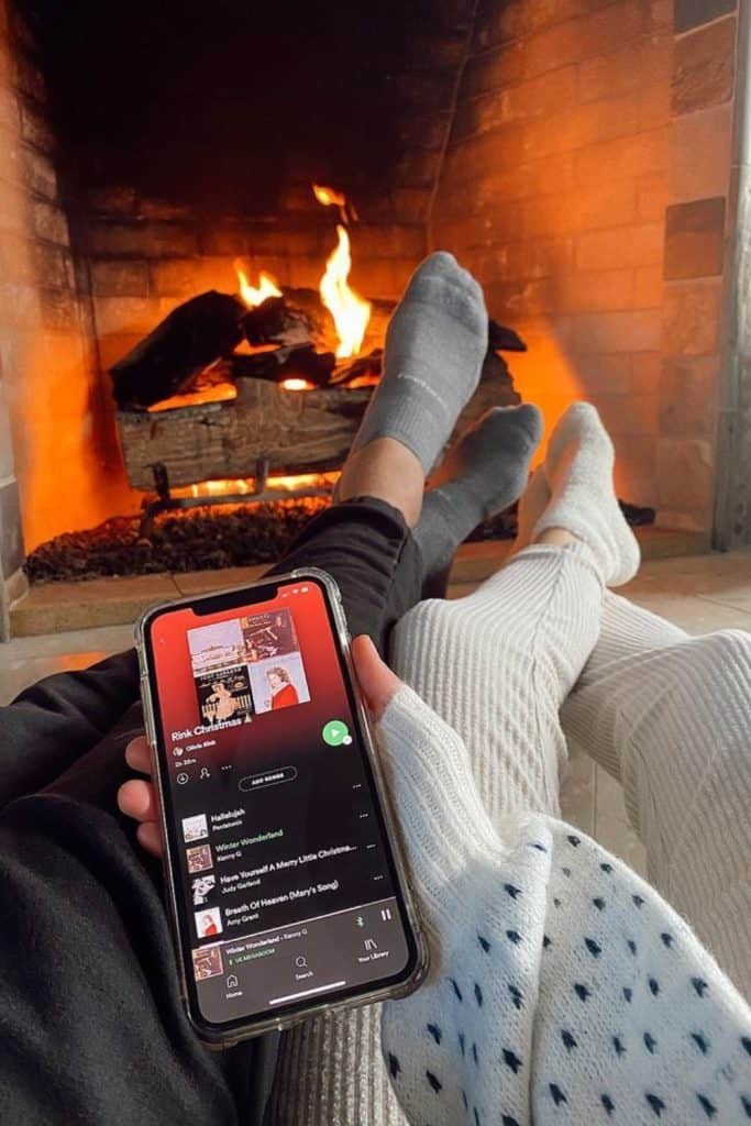 The 21 Snow Date Ideas Every Couple Needs on Their Winter Bucket List The 21 Snow Date Ideas Every Couple Needs on Their Winter Bucket List
