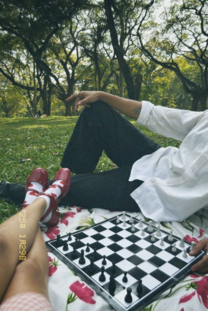 20 Picnic Date Ideas That Feel Straight Out of a Summer Romance Novel 20 Picnic Date Ideas That Feel Straight Out of a Summer Romance Novel