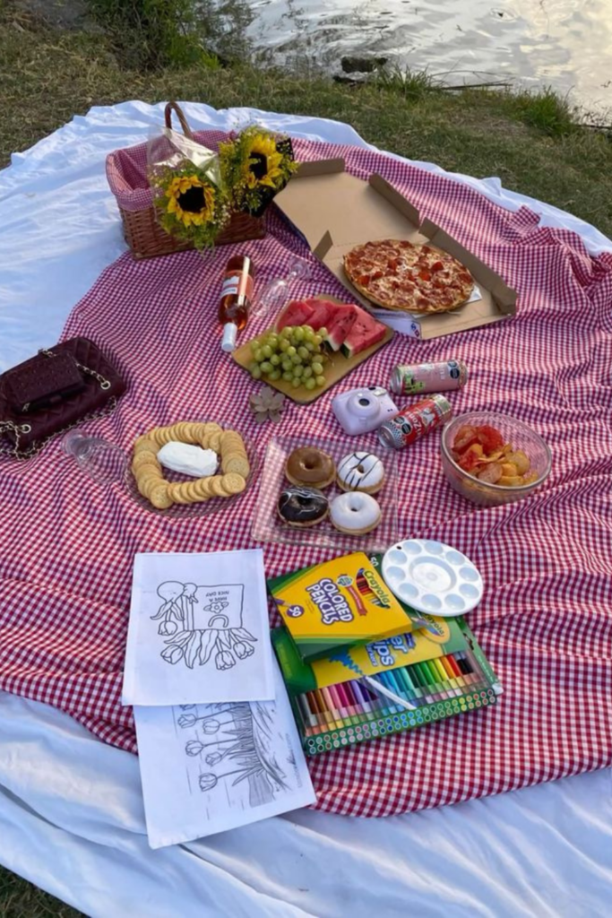 20 Picnic Date Ideas That Feel Straight Out of a Summer Romance Novel 20 Picnic Date Ideas That Feel Straight Out of a Summer Romance Novel