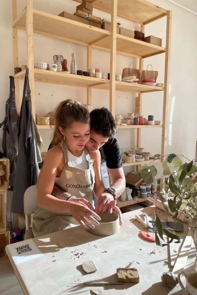 50 No Screen Date Ideas for That Old-School, Butterflies-in-Your-Belly Kind of Love