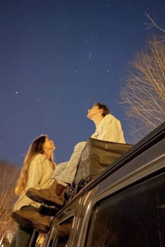 50 No Screen Date Ideas for That Old-School, Butterflies-in-Your-Belly Kind of Love
