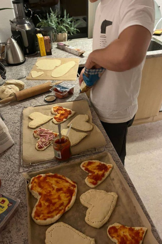 26 Date Ideas for New Couples That Make Those Awkward Early Days Way More Fun