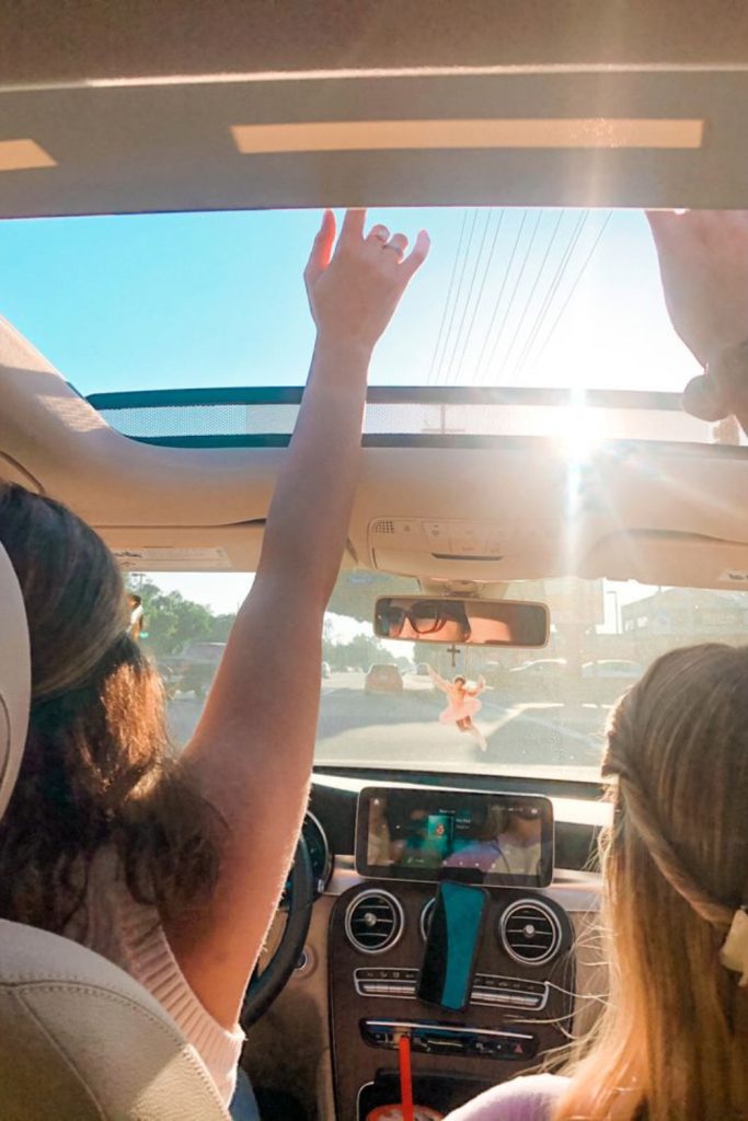 24 Car Date Ideas That Are Way More Fun Than Dinner and a Movie