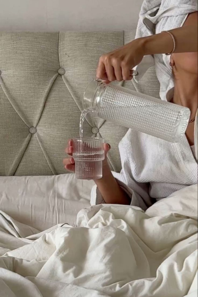 33 Everyday Habits That Might Be Aging You Without You Realizing